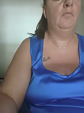LaReginaNera online show from June 2026 10:53:01 AM