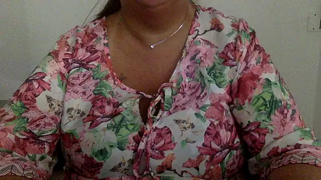 LaReginaNera online show from July 2026 07:43:01 AM