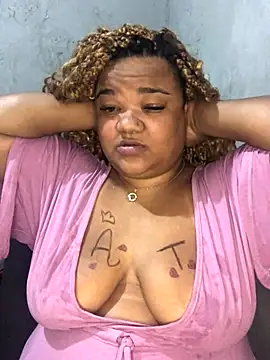 melcarioca1111 online show from November 2025 03:23:01 PM