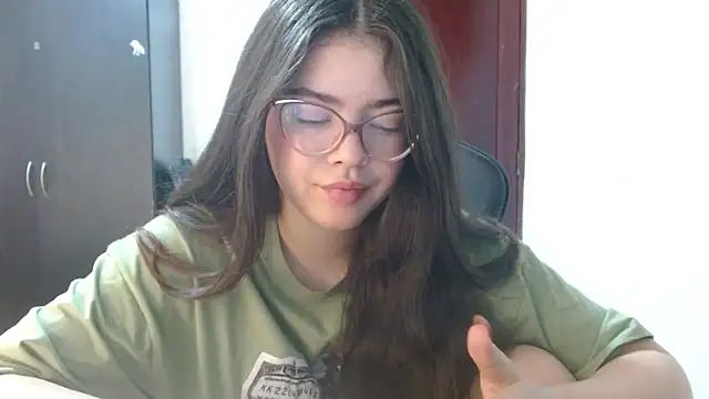 Valentina2390 online show from June 2026 01:30:01 AM