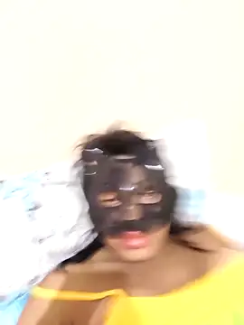 Snapshot of DuCreu chatting on September 2025 03:17:02 AM DuCreu online show from September 2025 03:17:02 AM