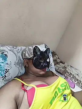 Snapshot of DuCreu chatting on November 2025 05:12:01 PM DuCreu online show from November 2025 05:12:01 PM