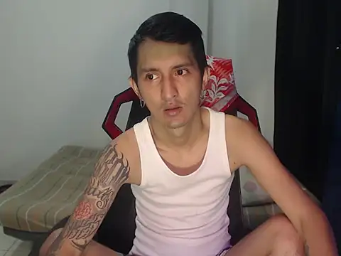 Snapshot of brianbigcock777 chatting on April 2026 04:58:02 PM brianbigcock777 online show from April 2026 04:58:02 PM