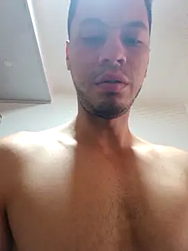 Snapshot of josrenyerz chatting on February 2026 12:56:01 PM josrenyerz online show from February 2026 12:56:01 PM