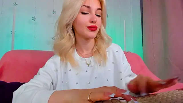 LisaFoxyMe online show from May 2026 01:23:02 AM