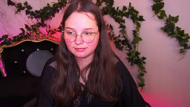 SophieDreamss online show from October 2025 02:42:02 PM