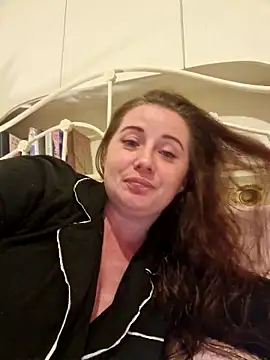 RosieMilff online show from October 2025 07:56:02 PM