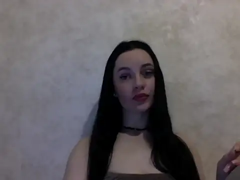 Lulii24 online show from December 2025 10:16:02 PM