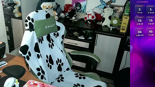 LeoGuessMe online show from July 2026 10:34:02 PM