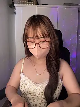 Meowyeuk6 online show from May 2026 06:18:01 AM