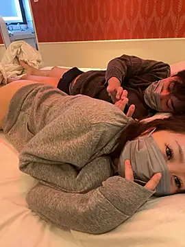 Snapshot of penpen_to_pono chatting on October 2025 12:22:02 AM penpen to pono online show from October 2025 12:22:02 AM