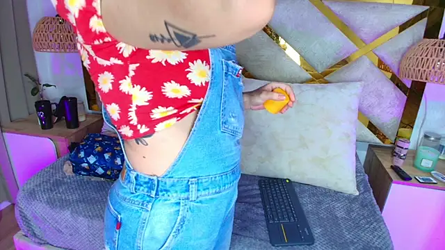 Scarlett Vegaa online show from November 2025 11:22:02 AM