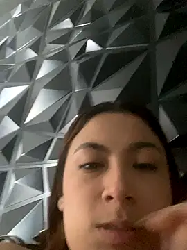 MacarenaRosse online show from October 2025 07:36:02 PM