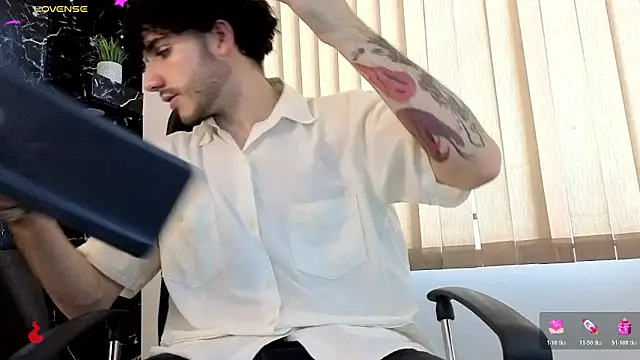 Snapshot of Rafael_Mendezz chatting on February 2026 07:04:02 PM Rafael Mendezz online show from February 2026 07:04:02 PM