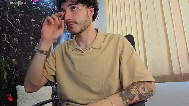 Snapshot of Rafael_Mendezz chatting on March 2026 05:50:02 PM Rafael Mendezz online show from March 2026 05:50:02 PM