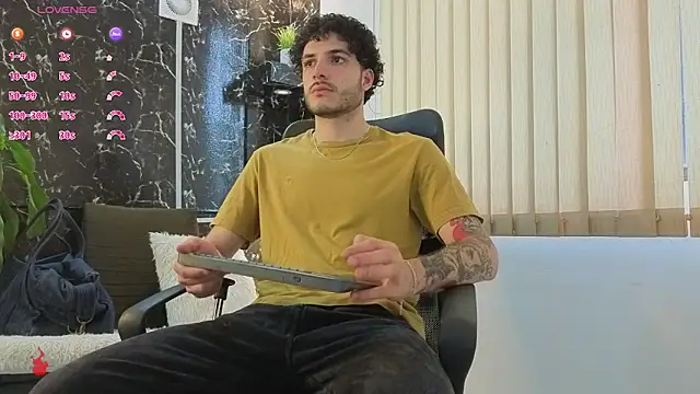 Snapshot of Rafael_Mendezz chatting on March 2026 08:09:01 PM Rafael Mendezz online show from March 2026 08:09:01 PM