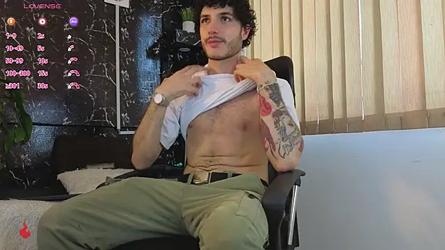 Snapshot of Rafael_Mendezz chatting on April 2026 08:31:01 PM Rafael Mendezz online show from April 2026 08:31:01 PM