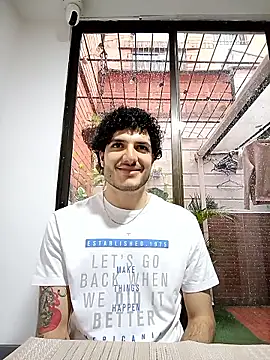 Snapshot of Rafael_Mendezz chatting on April 2026 07:30:02 PM Rafael Mendezz online show from April 2026 07:30:02 PM