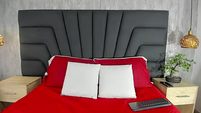 Hisoka 011 online show from October 2025 08:03:02 PM