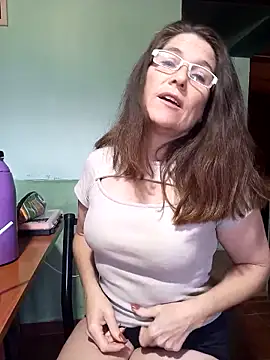 Snapshot of Merida2276 chatting on September 2025 02:20:01 PM Merida2276 online show from September 2025 02:20:01 PM