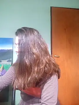 Snapshot of Merida2276 chatting on October 2025 04:11:01 PM Merida2276 online show from October 2025 04:11:01 PM