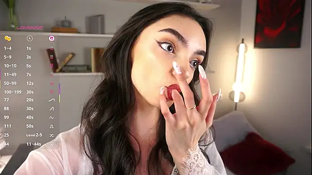 Snapshot of Morena_Dolce chatting on September 2025 04:47:01 AM Morena Dolce online show from September 2025 04:47:01 AM