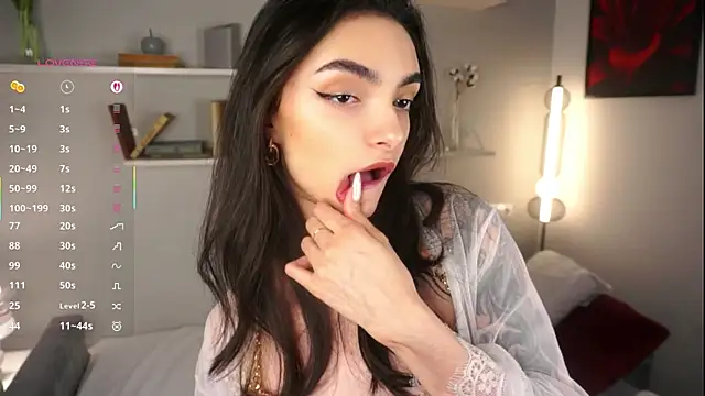 Snapshot of Morena_Dolce chatting on September 2025 04:47:01 AM Morena Dolce online show from September 2025 04:47:01 AM