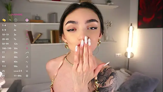 Snapshot of Morena_Dolce chatting on September 2025 04:05:02 AM Morena Dolce online show from September 2025 04:05:02 AM