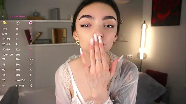 Snapshot of Morena_Dolce chatting on October 2025 05:27:01 AM Morena Dolce online show from October 2025 05:27:01 AM