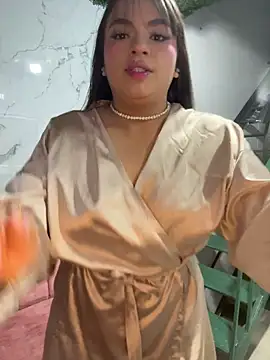 Karina Andrade online show from May 2026 07:09:02 PM