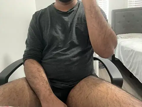 HothairyBoy2 online show from February 2026 05:55:02 PM