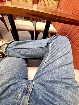 Snapshot of YoursThickDick chatting on December 2025 09:47:02 AM YoursThickDick online show from December 2025 09:47:02 AM