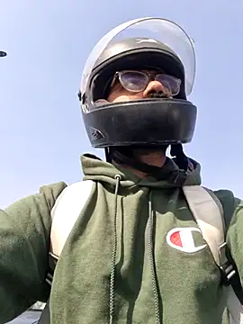 Snapshot of YoursThickDick chatting on December 2025 07:14:02 AM YoursThickDick online show from December 2025 07:14:02 AM