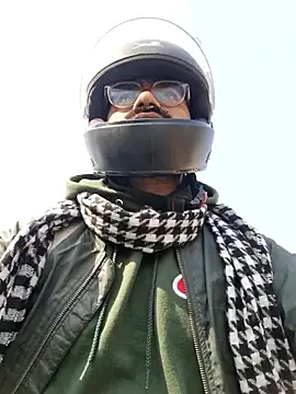 Snapshot of YoursThickDick chatting on January 2026 06:18:02 AM YoursThickDick online show from January 2026 06:18:02 AM