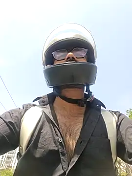 Snapshot of YoursThickDick chatting on March 2026 06:19:01 AM YoursThickDick online show from March 2026 06:19:01 AM