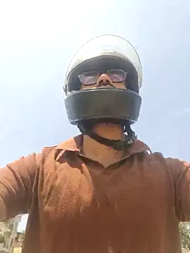 Snapshot of YoursThickDick chatting on April 2026 06:33:01 AM YoursThickDick online show from April 2026 06:33:01 AM