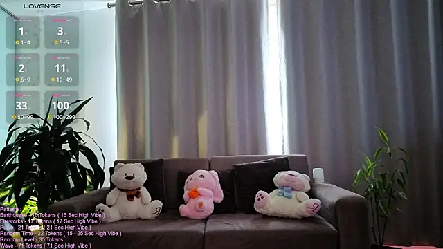  LittleSammy online show from June 2026 07:03:02 PM