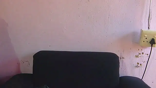 Augustine-Blooomxx online show from February 2026 01:36:01 PM