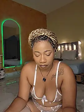 Naomi jhonson online show from May 2026 02:48:01 PM