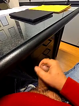 Snapshot of sonic197501 chatting on November 2025 08:35:02 AM sonic197501 online show from November 2025 08:35:02 AM