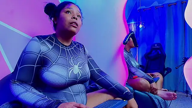 Snapshot of naomi_campbel_ chatting on October 2025 01:55:01 PM naomi campbel online show from October 2025 01:55:01 PM