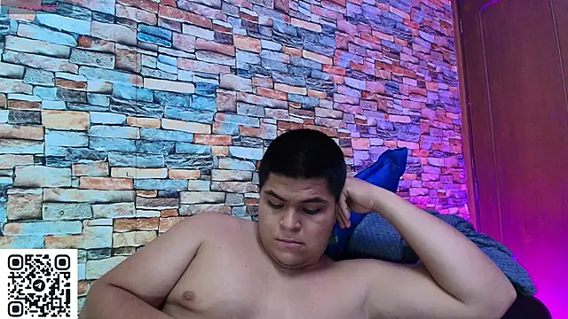 naomi campbel  online show from May 2026 08:27:02 PM