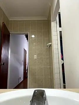 Harley J  online show from October 2025 12:13:02 PM