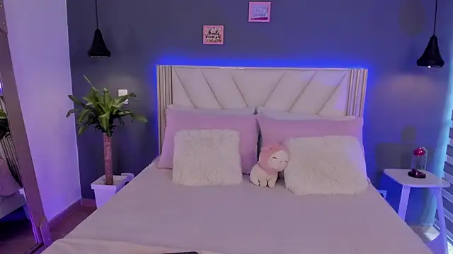 NaishaFord 1 online show from May 2026 08:14:02 PM