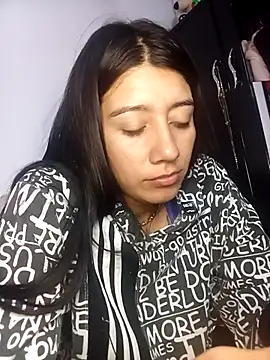 Snapshot of Madow_Lu chatting on October 2025 12:43:02 AM Madow Lu online show from October 2025 12:43:02 AM