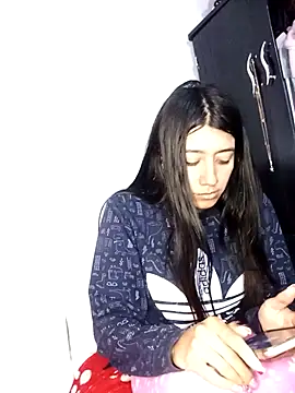 Snapshot of Madow_Lu chatting on October 2025 12:27:01 PM Madow Lu online show from October 2025 12:27:01 PM