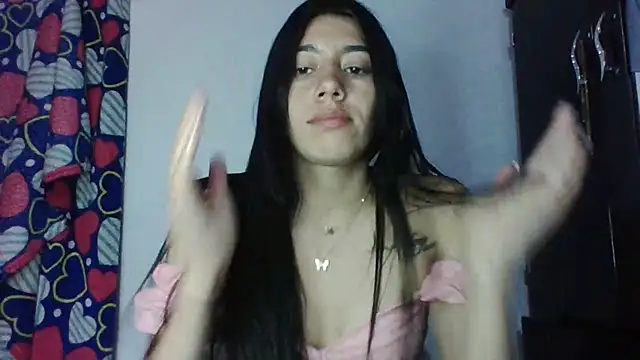 Snapshot of Madow_Lu chatting on October 2025 12:43:02 AM Madow Lu online show from October 2025 12:43:02 AM