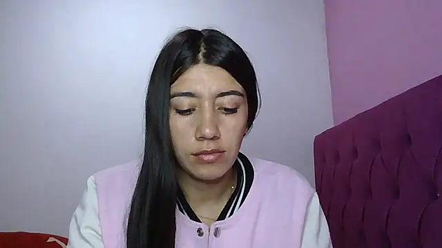 Snapshot of Madow_Lu chatting on October 2025 11:07:01 PM Madow Lu online show from October 2025 11:07:01 PM