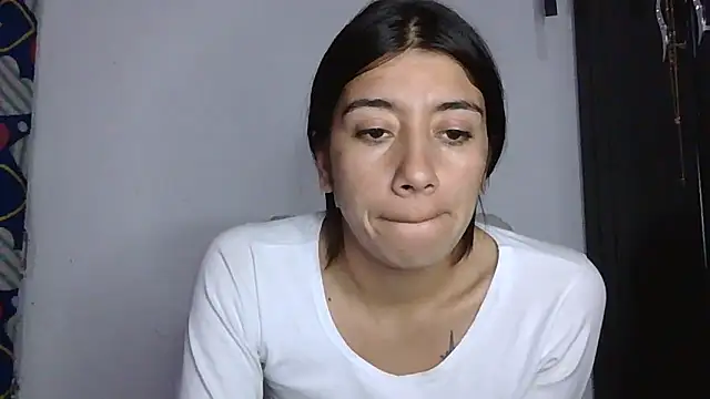 Snapshot of Madow_Lu chatting on November 2025 12:12:01 AM Madow Lu online show from November 2025 12:12:01 AM