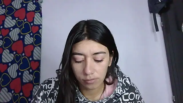 Snapshot of Madow_Lu chatting on November 2025 10:04:02 AM Madow Lu online show from November 2025 10:04:02 AM